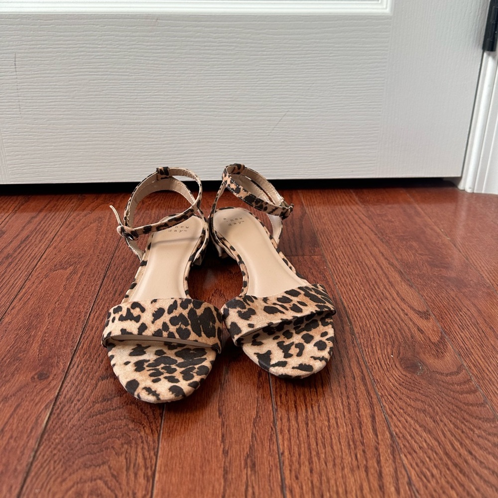 NWOT target cheetah print dress sandals